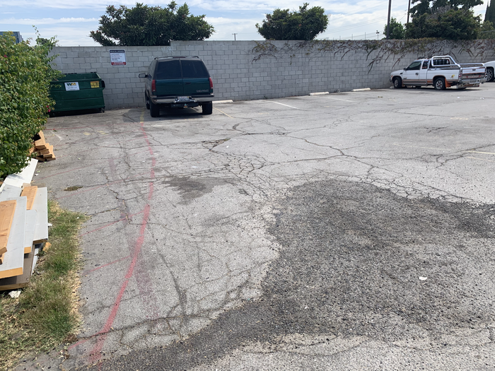 parking lot striping in Huntington Beach
